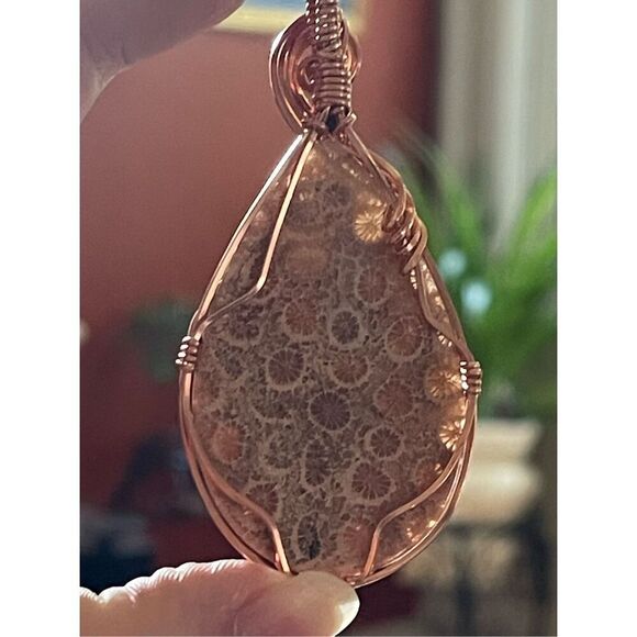Fossil coral stone crystal wire wrap wrapped pendant copper handmade artisan - Picture 8 of 11
